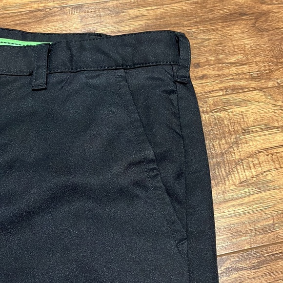 IZOD Golf black shorts - Picture 5 of 11